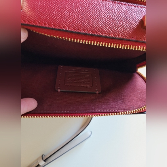 Coach X Disney Cruella Small Box Crossbody, New Without Tags - Picture 10 of 10